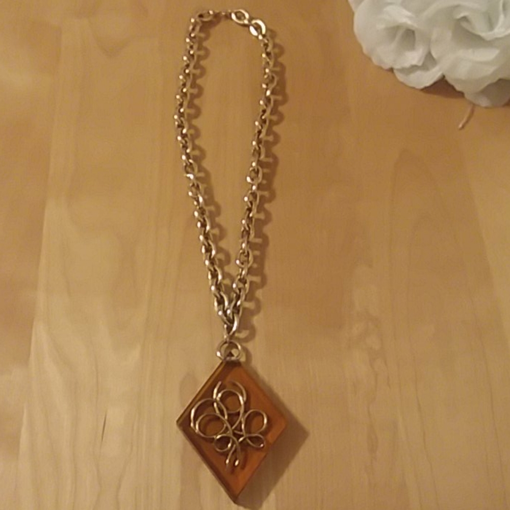 VINTAGE Link Chain & Lucite Statement Necklace